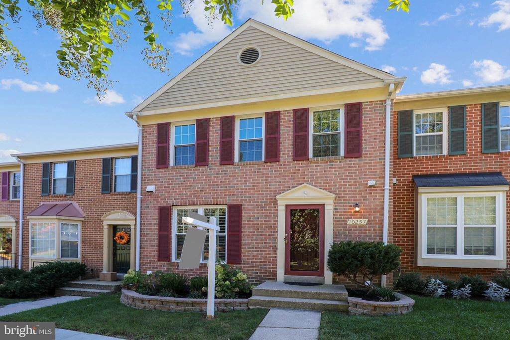 10257 Green Holly Ter, Silver Spring, MD 20902