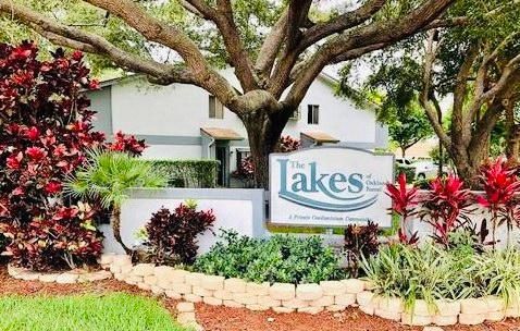 2737 S Oakland Forest Dr #203, Oakland Park, FL 33309
