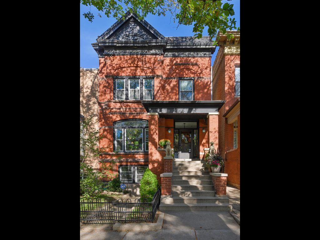416 W Webster Ave, Chicago, IL 60614