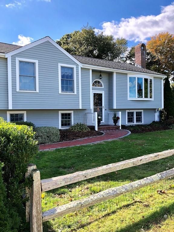 17 Langford Rd, Plymouth, MA 3 Bed, 2 Bath SingleFamily Home 30