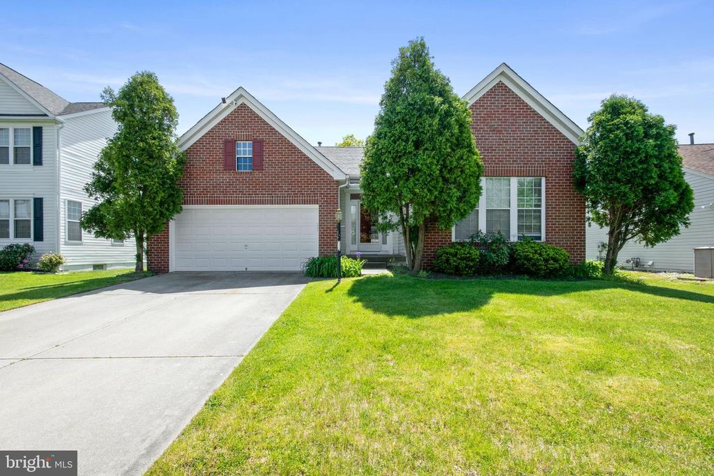 210 Europa Ct, Cherry Hill, NJ 08003