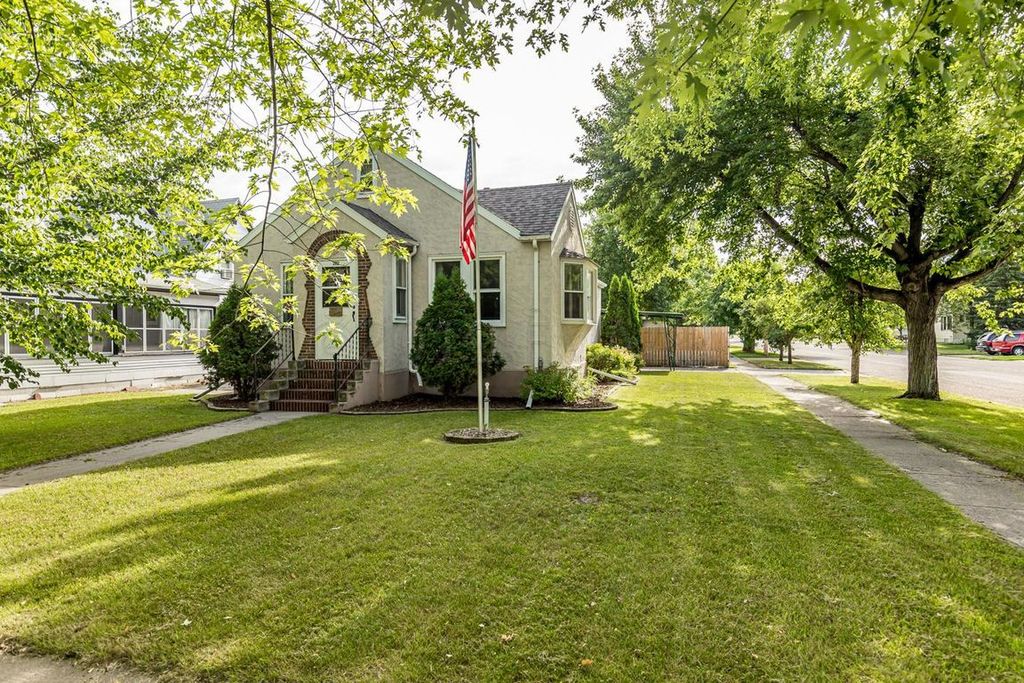 202 2nd St NE, Barnesville, MN 56514 Trulia