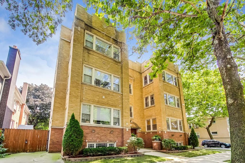5903 N Campbell Ave #G, Chicago, IL 60659