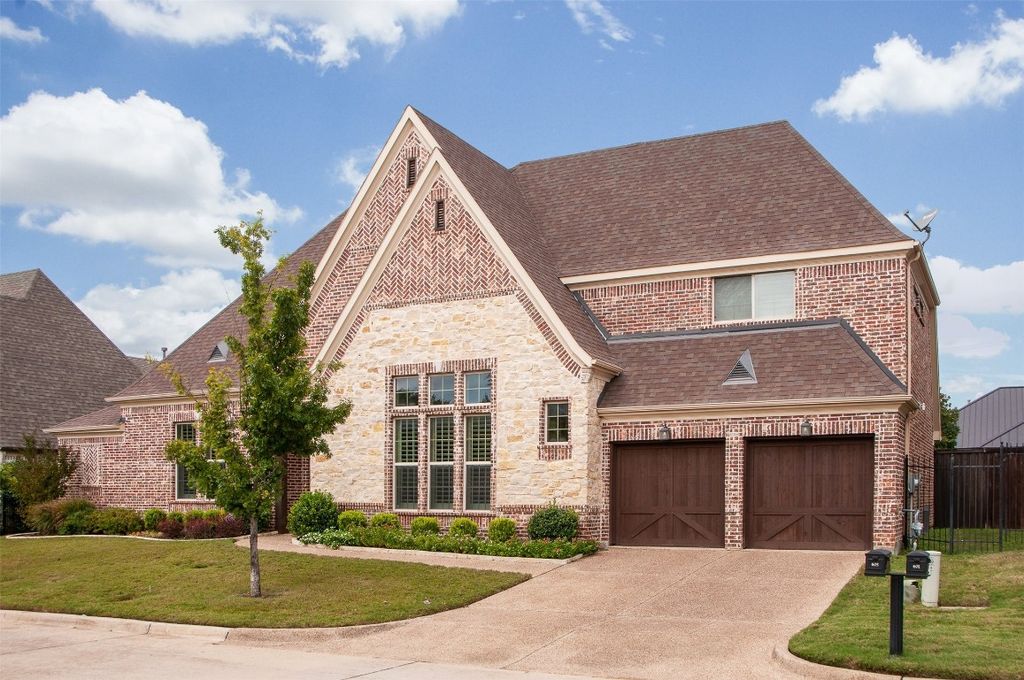 605 Creekview Ln, Colleyville, TX 76034