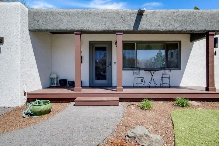 3615 La Hacienda Pl NE, Albuquerque, NM 87110