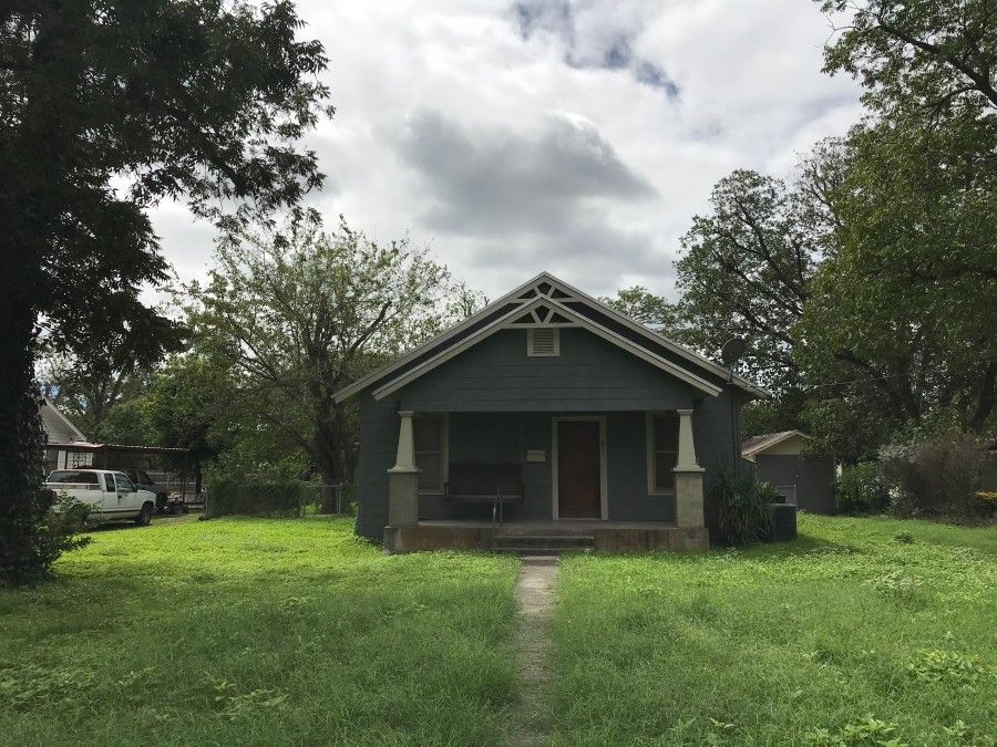 611 N High St, Uvalde, TX 78801 Trulia