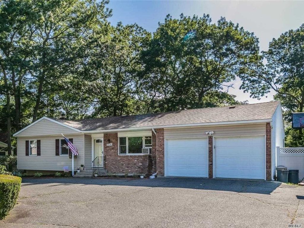 1210 Waverly Avenue, Holtsville, NY 11742 Trulia