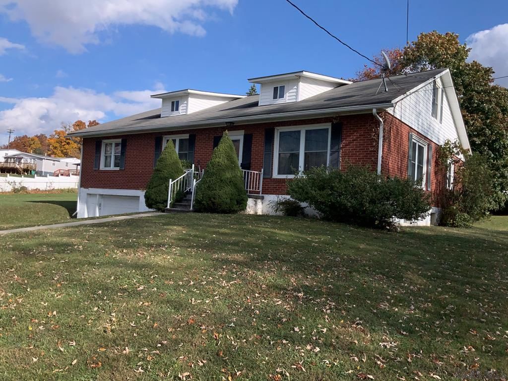 220 Hastings St, Johnstown, PA 15904 Trulia 220 Hastings St, Johnstown, PA 15904 Trulia