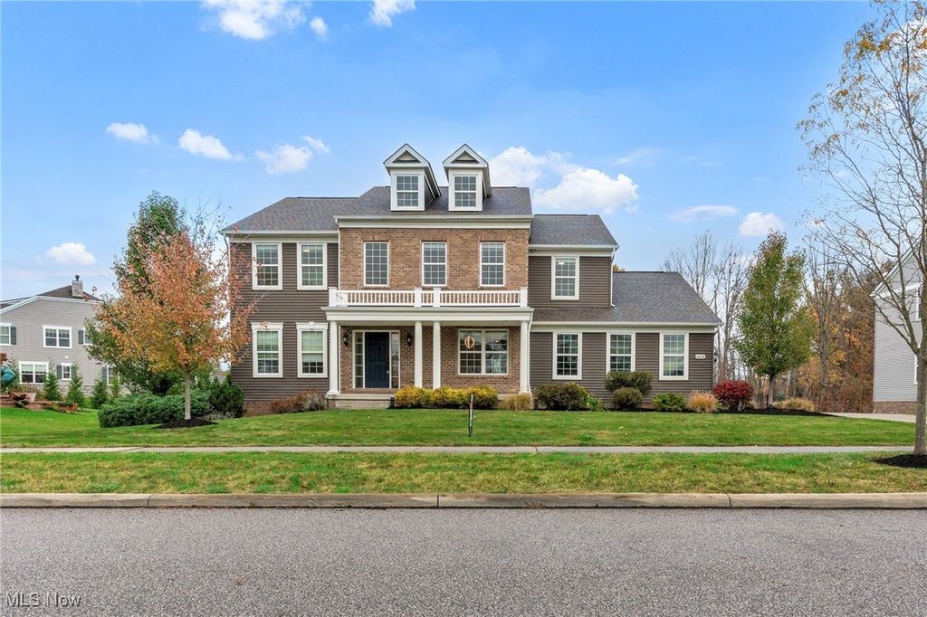 Lyndhurst real estate investment opportunity