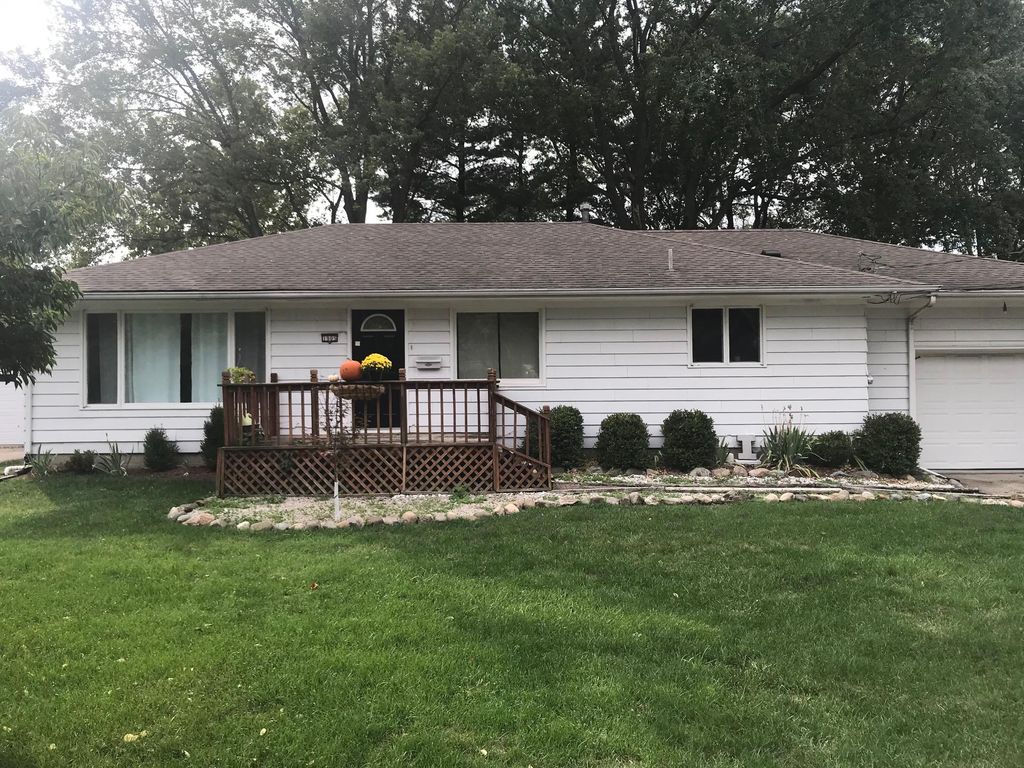 1905 N Willow Rd, Urbana, IL 61801