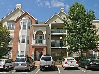 4129 Fountainside Ln #102, Fairfax, VA 22030