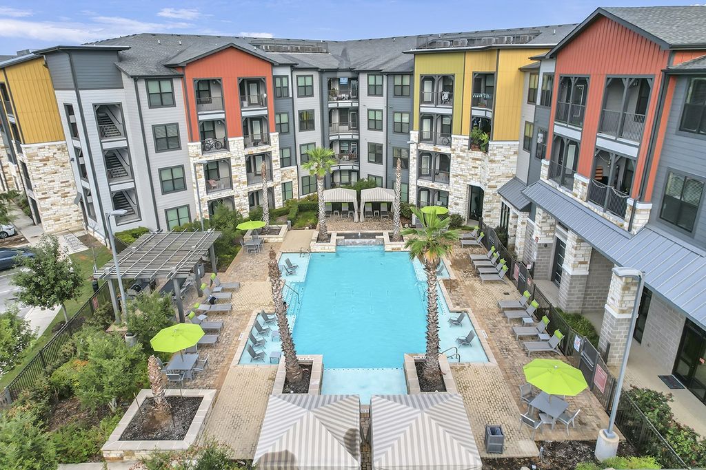 5039 Hamilton Wolfe Rd, San Antonio, TX 78229