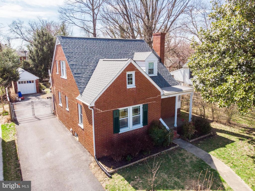 1304 W 7th St, Frederick, MD 21702 Trulia