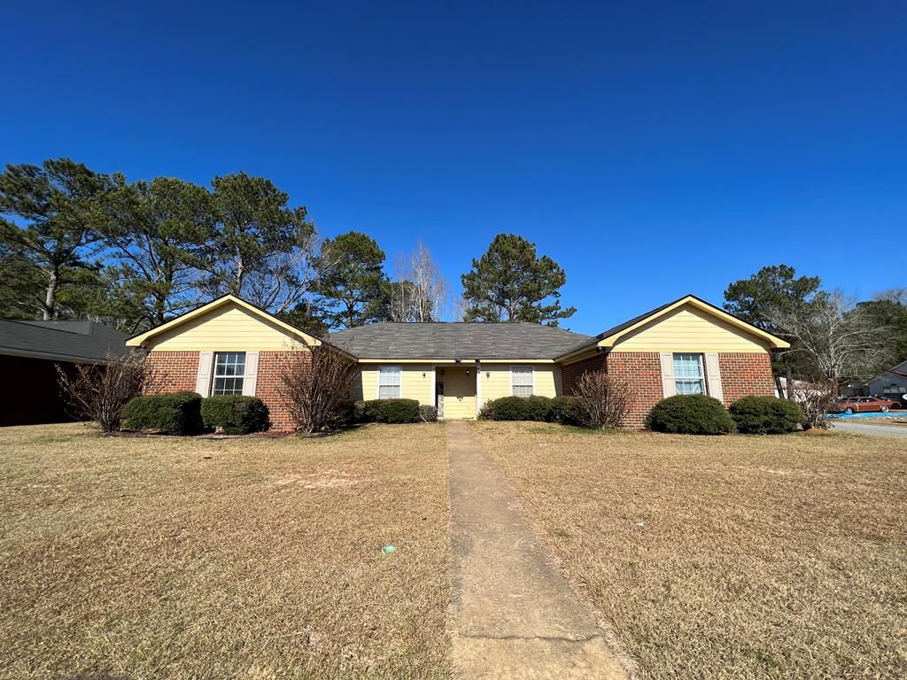 117 Augusta Ct, Leesburg, GA 31763 | MLS# 152660 | Trulia