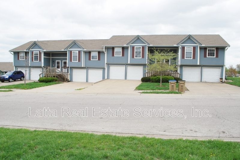 405 S Sunrise Dr, Raymore, MO 64083 Trulia