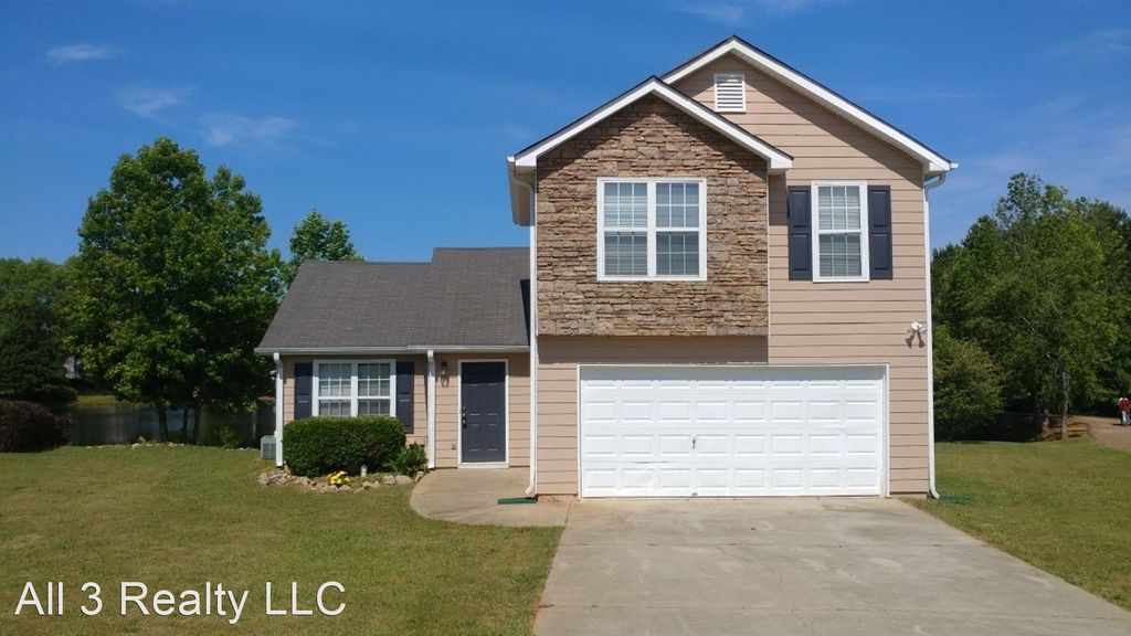 142 Unity Cv, Locust Grove, GA 30248
