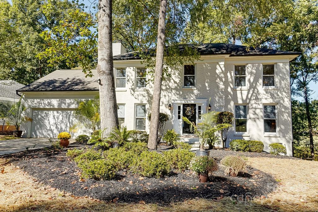 11212 Quiet Wood Ct, Charlotte, NC 28277