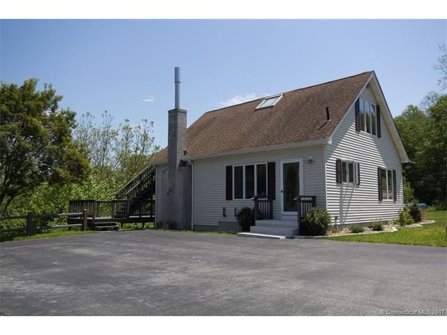 11 Old Mill Rd, Quaker Hill, CT 06375