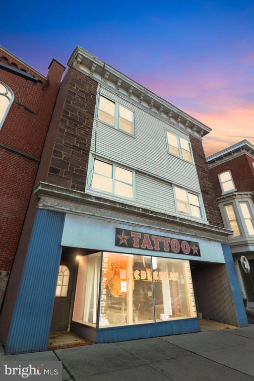 303 S Centre St, Pottsville, PA 17901