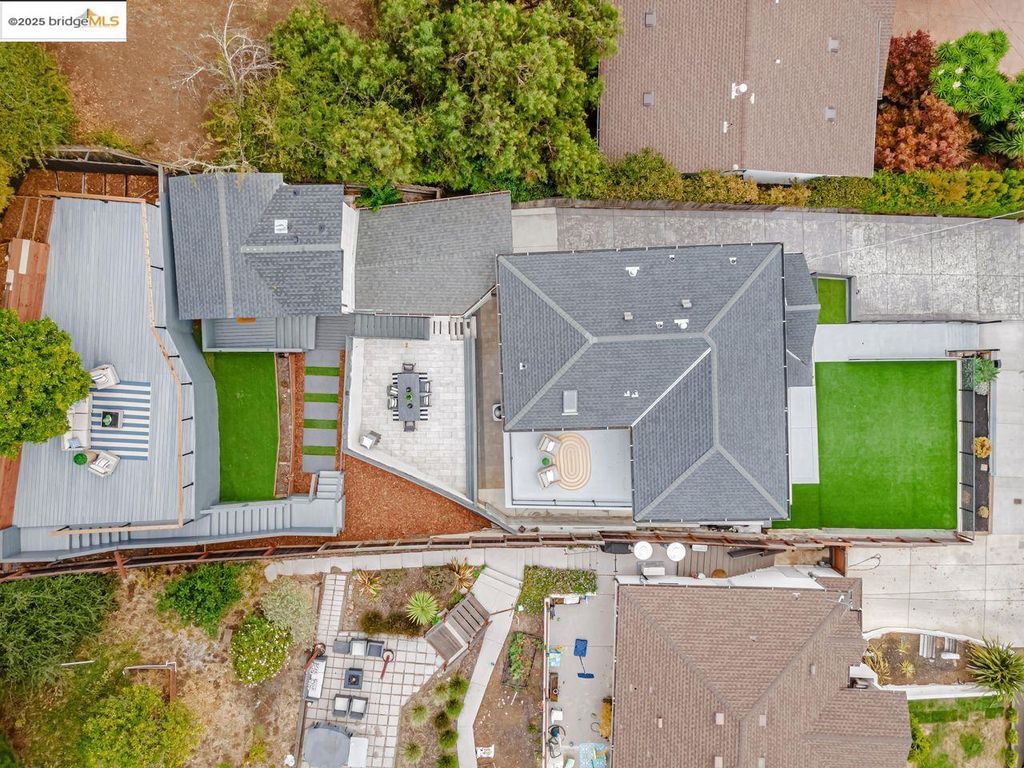 94605 Homes For Sale & 94605 Real Estate - 104 Homes | Trulia