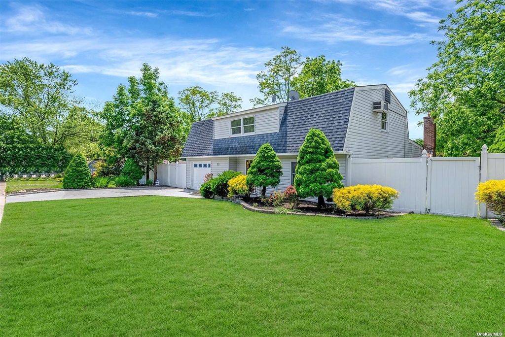 20 Campus Drive, Farmingville, NY 11738 MLS 3555009 Trulia