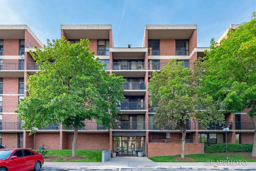 2941 S Michigan Ave #502, Chicago, IL 60616