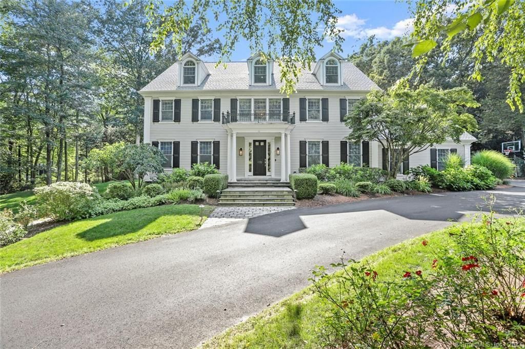 170 Weed St, New Canaan, CT 06840