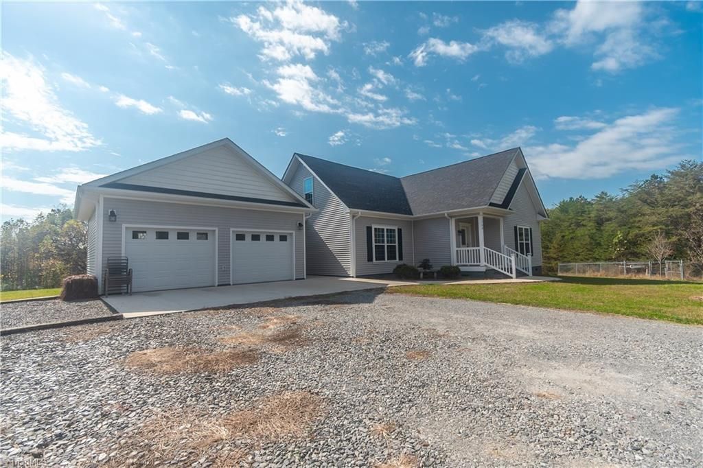 140 Posey Key Ln, Pilot Mtn, NC 27041 Trulia