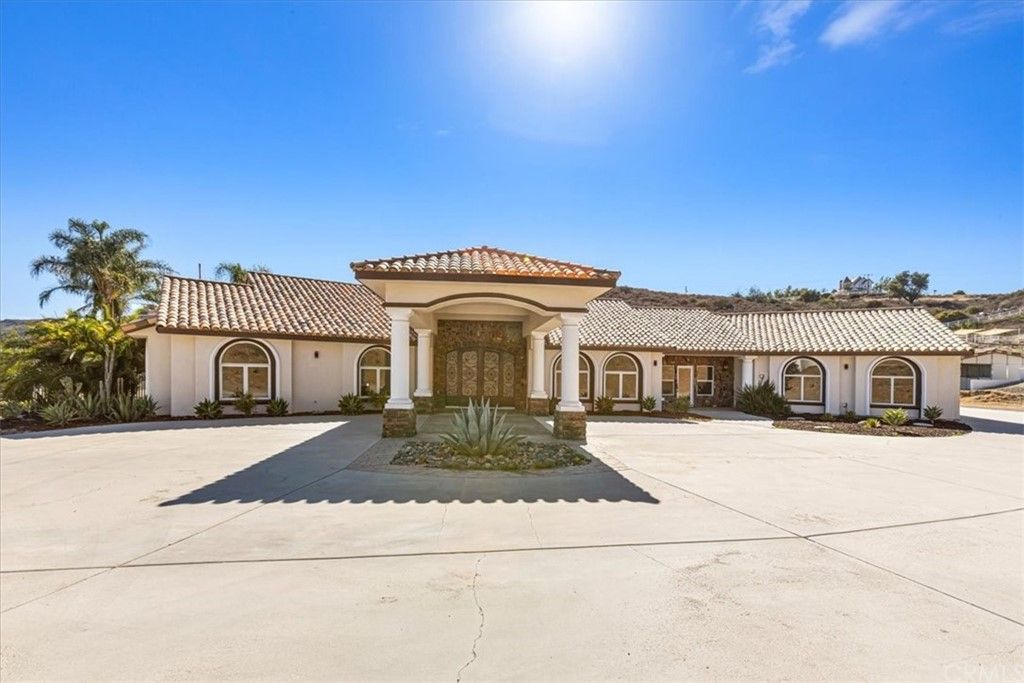 35977 Avenida La Cresta, Murrieta, CA 92562 MLS