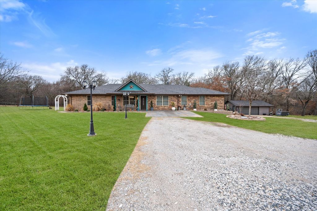 5197 Zion Hill Rd, Weatherford, TX 76088
