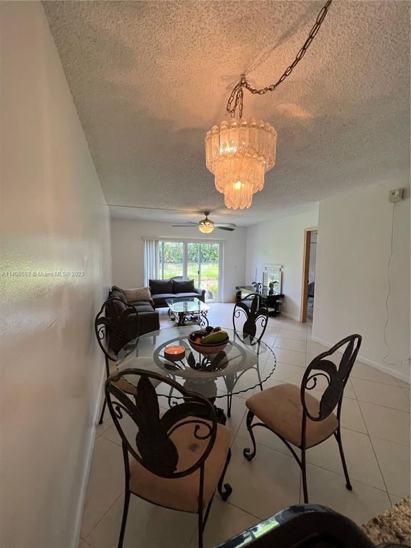 10181 Twin Lakes Dr #23-B, Coral Springs, FL 33071