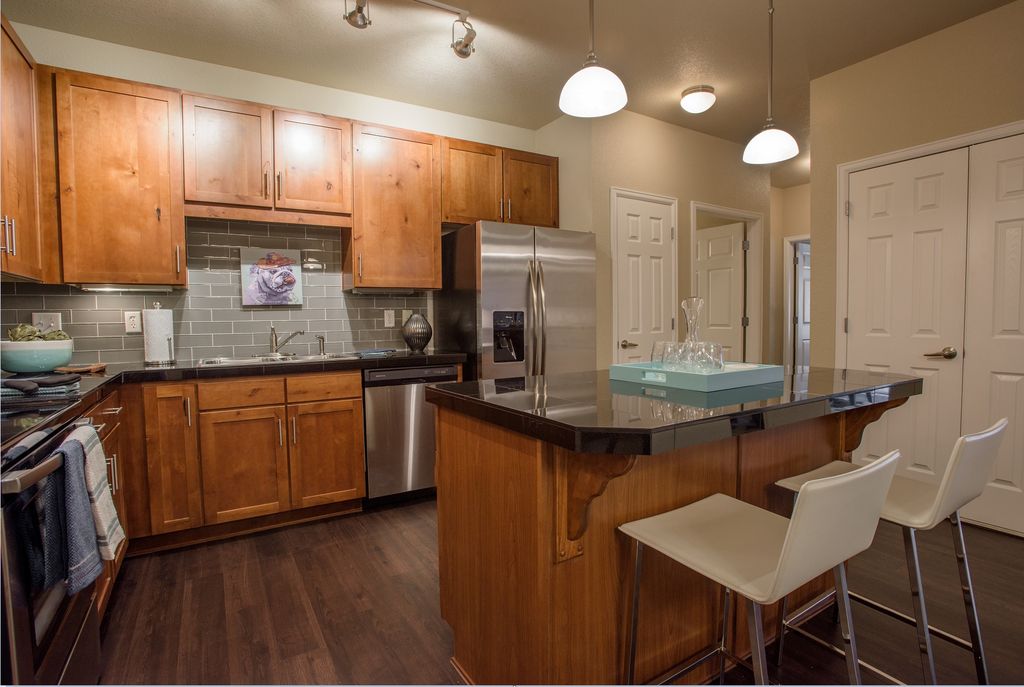 1755 S Beeler St, Denver, CO 80247
