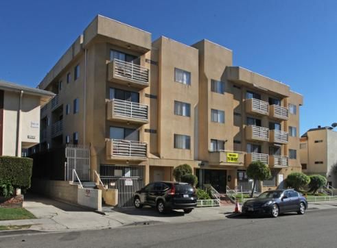 1244 N Orange Dr, Los Angeles, CA 90038