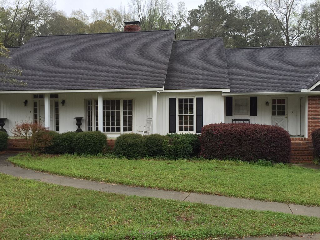 2306 Peacock Dr, Dublin, GA 31021