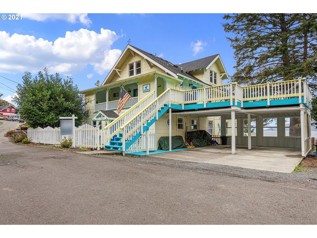 350 Floral St, Astoria, OR 97103