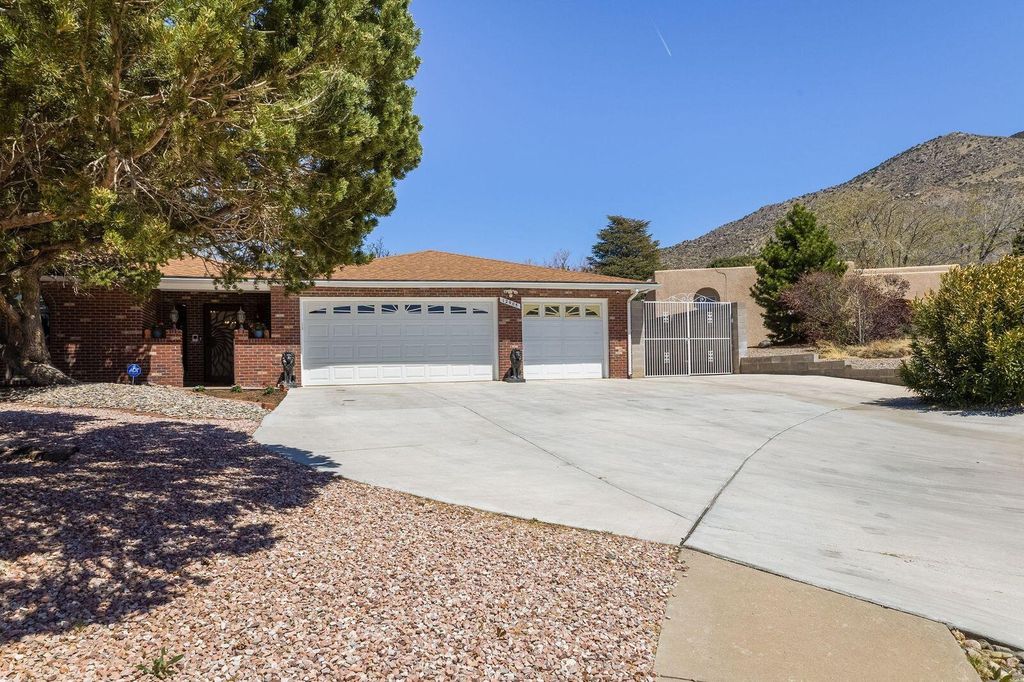 12905 Tierra Montanosa Ct NE, Albuquerque, NM 87112 SingleFamily Home