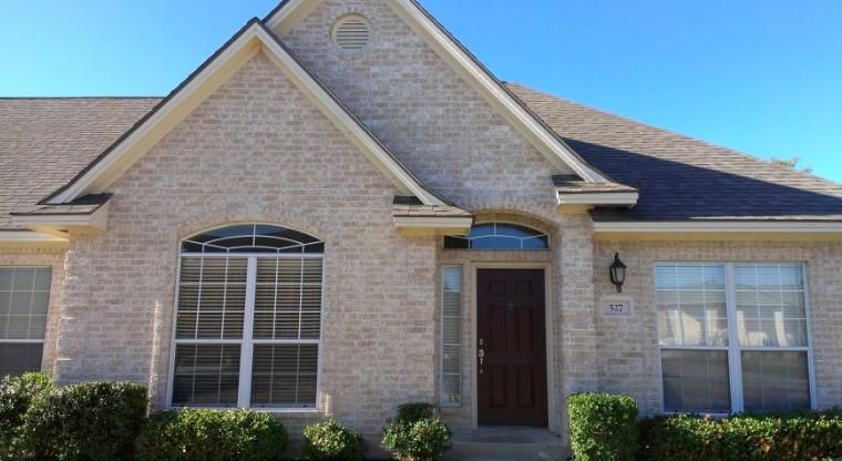 527 Fraternity Row, College Station, TX 77845