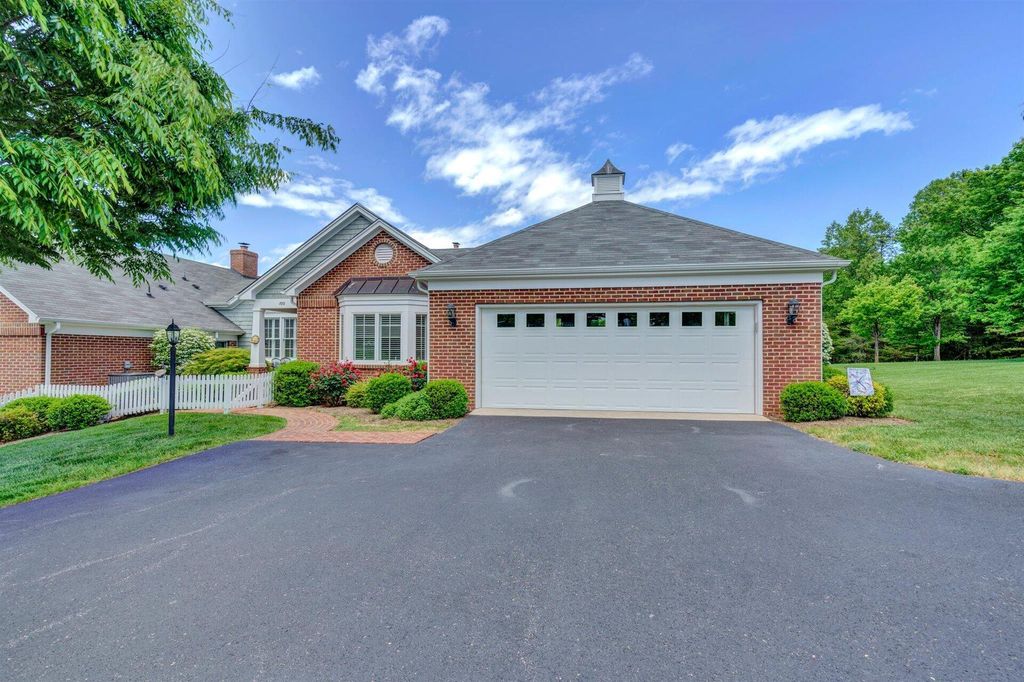 100 Village Green Dr 19, Penhook, VA 24137 Trulia