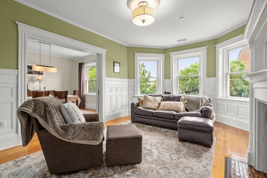 1857 Beacon St #3, Brookline, MA 02445