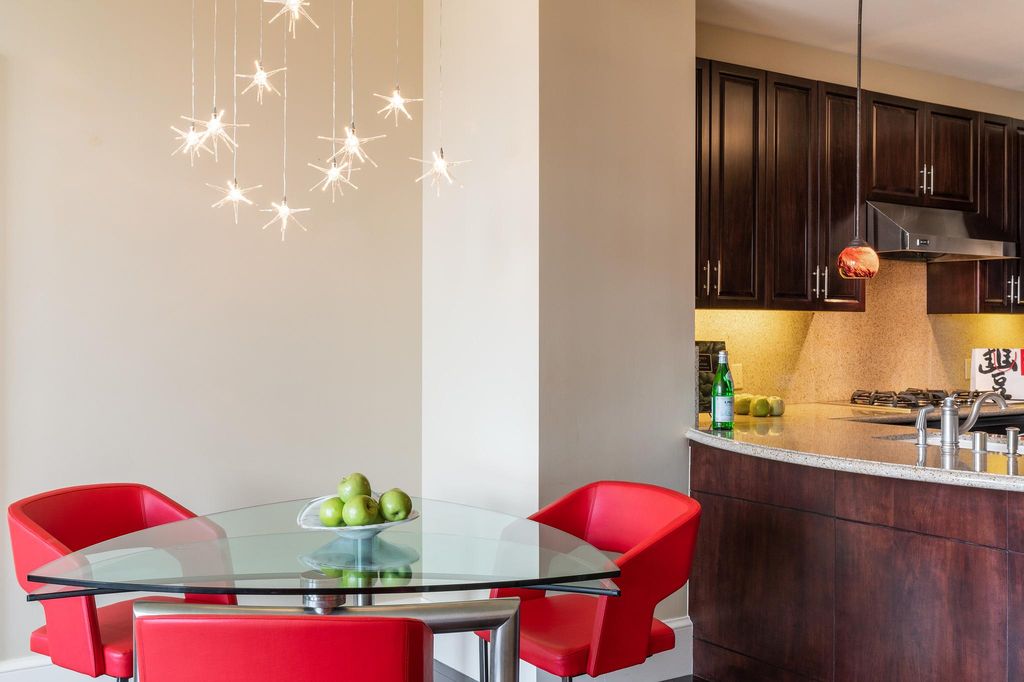 690 Market St #1502, San Francisco, CA 94104