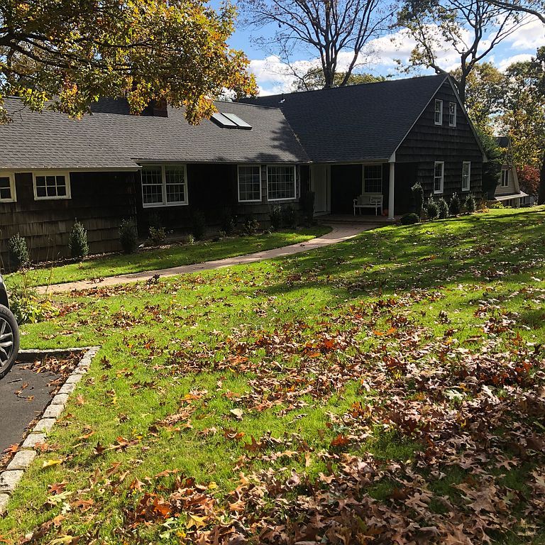 11 The Rise, Woodbury, NY 11797