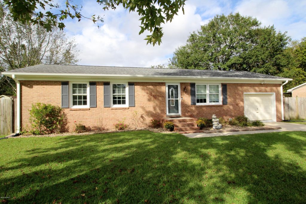 112 Craven Dr, Havelock, NC 3 Bed, 2 Bath SingleFamily Home 30