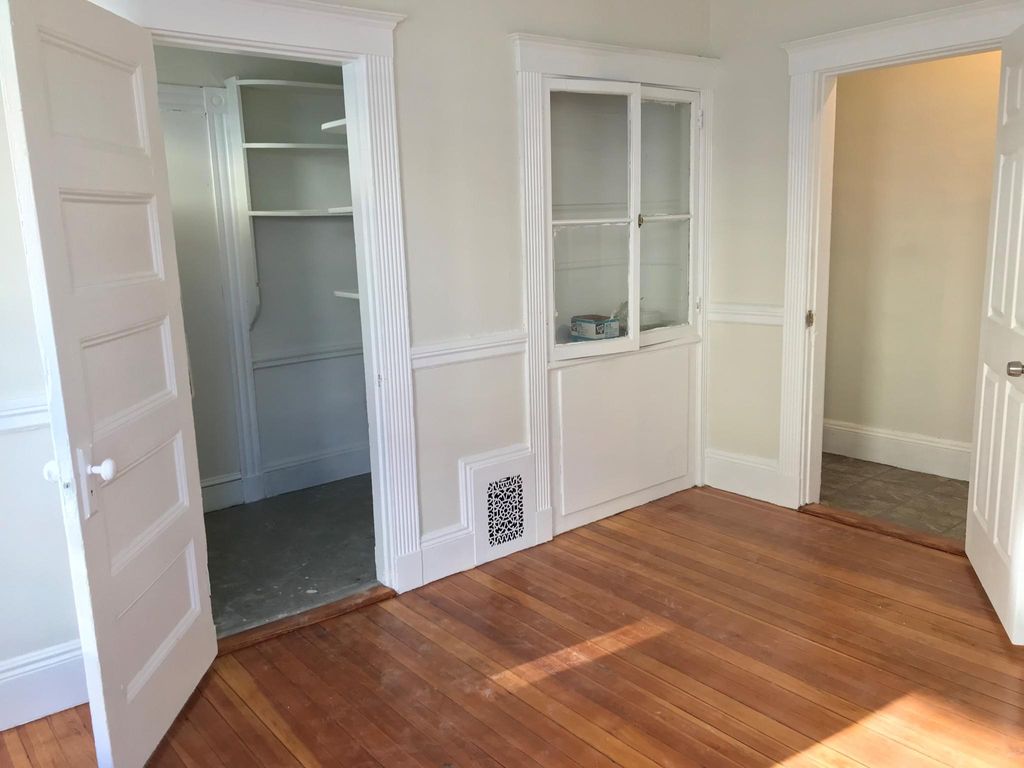 32 Millet St, Dorchester Center, MA 02124