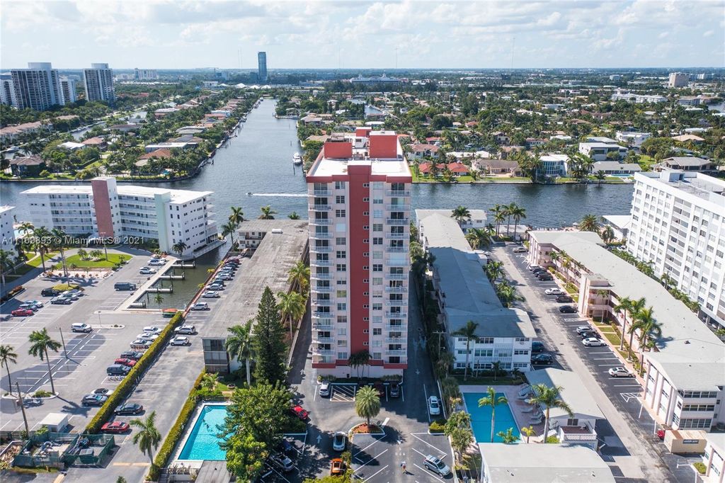 3161 S Ocean Dr #1605, Hallandale Beach, FL 33009