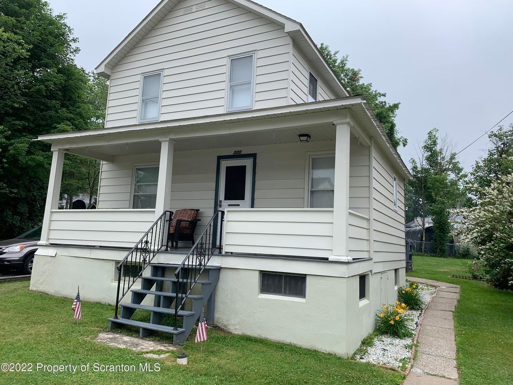 220 Vine St, Browndale, PA 18421