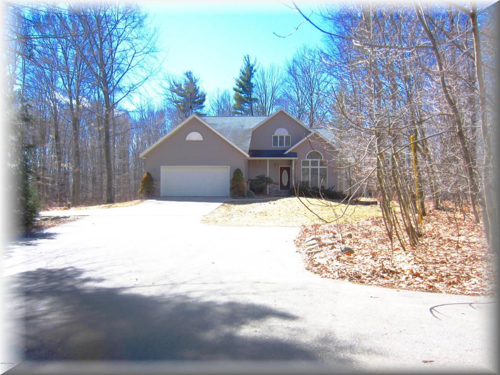 5829 Greeley Ave NE, Rockford, MI 49341 Trulia