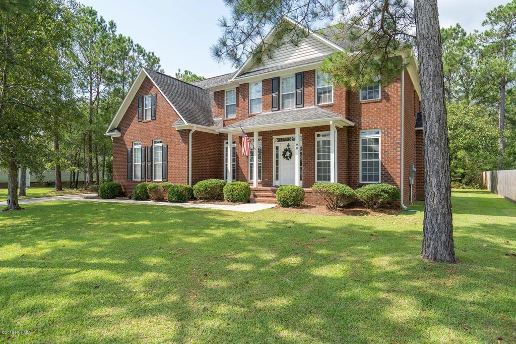 108 Forest Ln, Swansboro, NC 4 Bed, 3 Bath SingleFamily Home 43