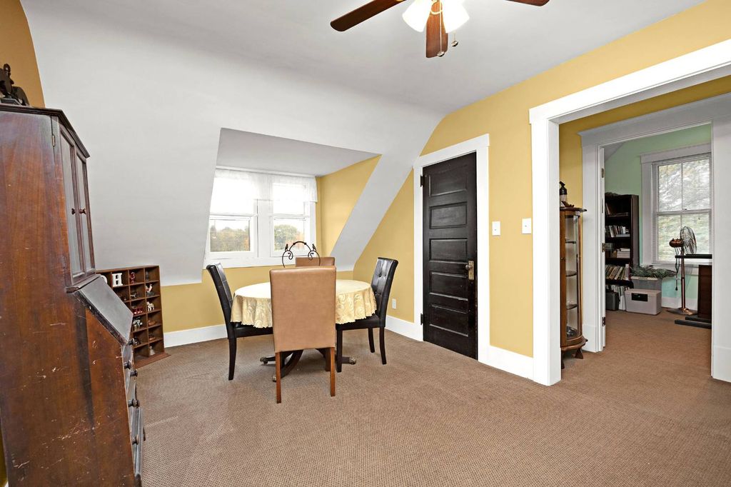 view 30th full size image of this home