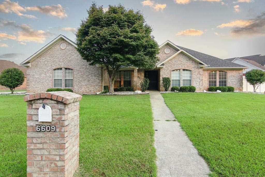 6609 Palisades Dr, Texarkana, TX 75503