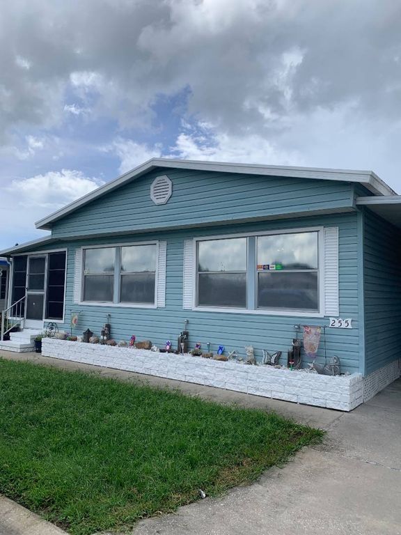 570 57th Ave  W #255, Bradenton, FL 34207